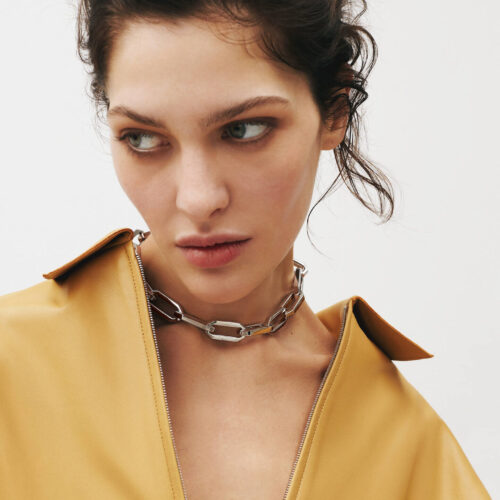 чокер для жінки